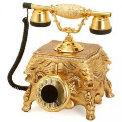 Altın Varaklı Aslanlı Swarovski Taşlı Telefon
